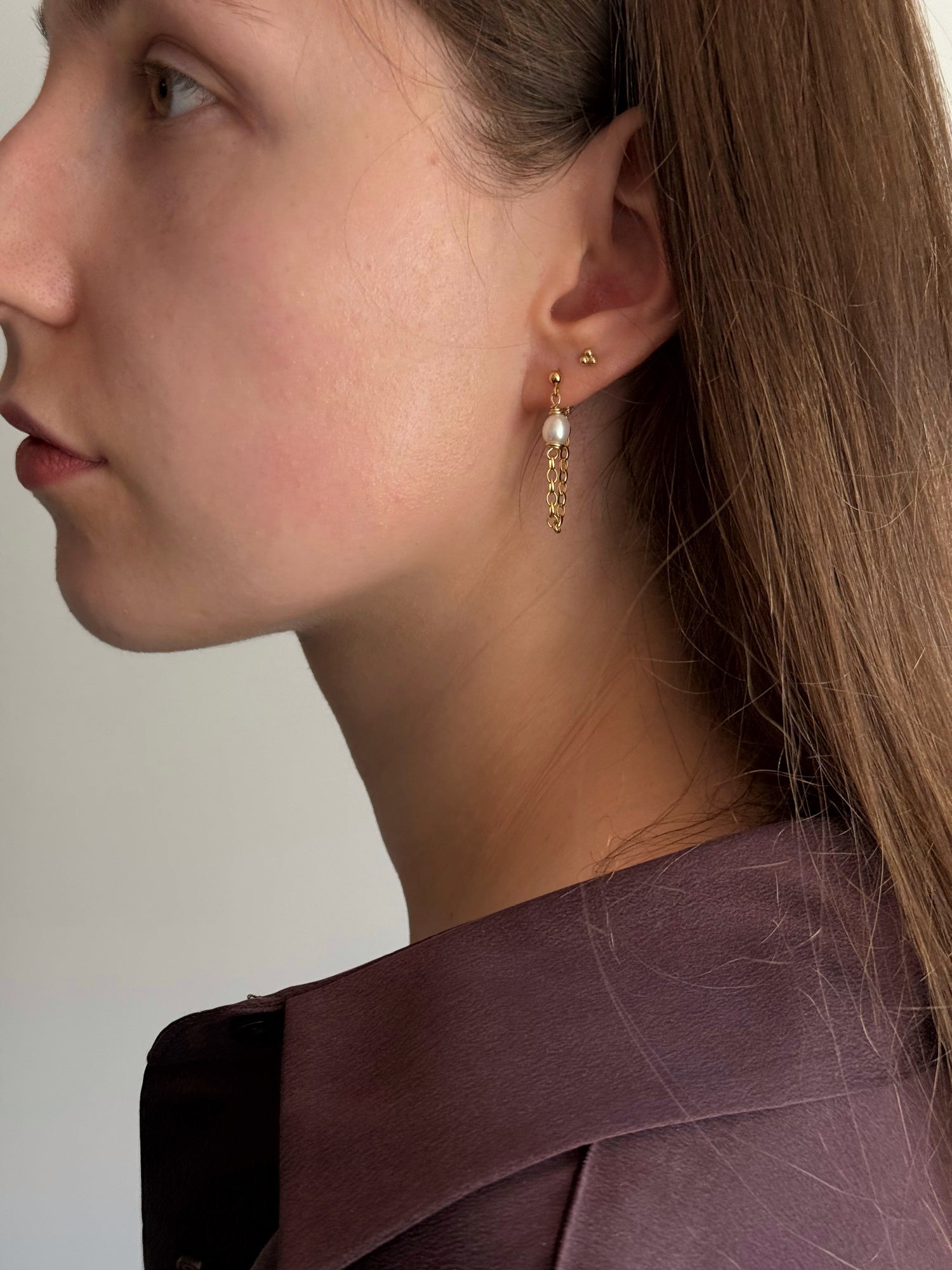 Gold-filled earrings with wrapped freshwater pearl and chain drop